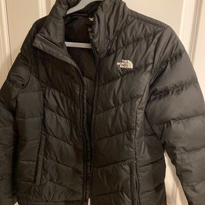 Gently worn short black woman northface jacket